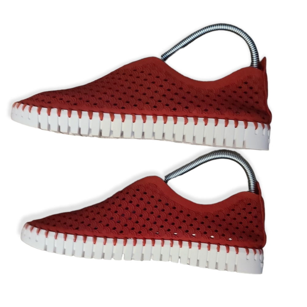 Ilse Jacobsen Women's Tulip Deep Red Slip-on